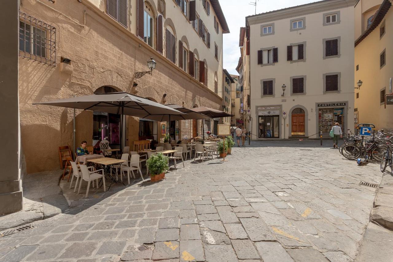 Ferienwohnung Piazza Dei Rossi Due View Florenz Exterior foto